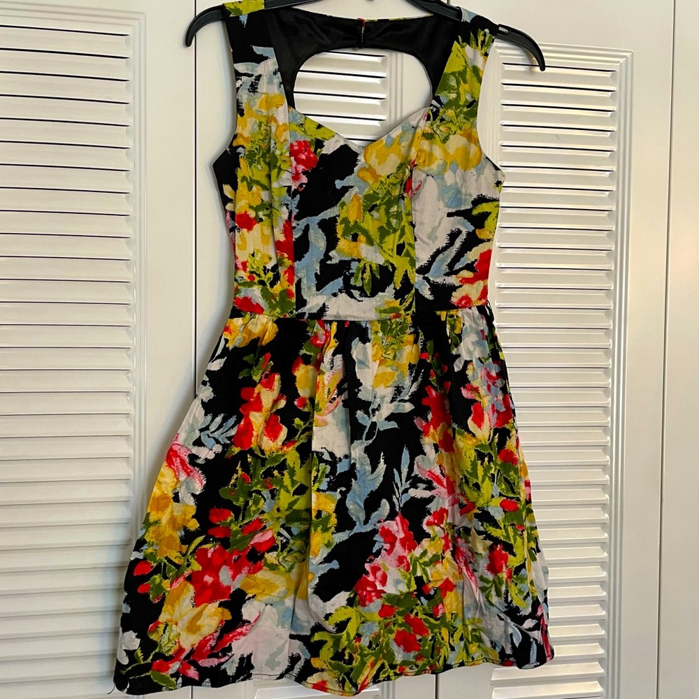 dELia Dress